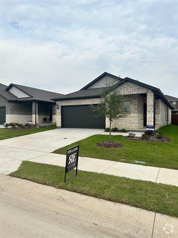 Building Photo - 3909 Sandstone Ln