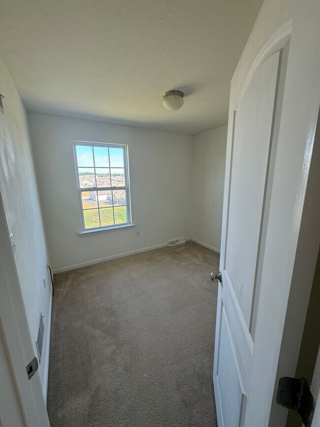 Foto del edificio - Coming Soon - Spacious 3 Bedroom, 2.5 Bath...