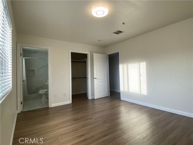 Building Photo - 4641 Huntington Dr S