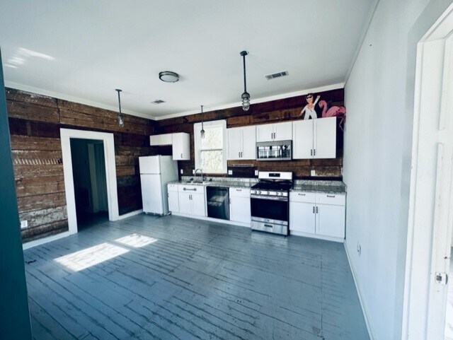 Photo - 144 N 11th St House