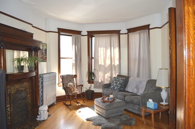 Building Photo - 3717 N Wayne Ave