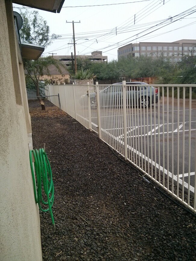 Foto del edificio - 136 N 10th Ave