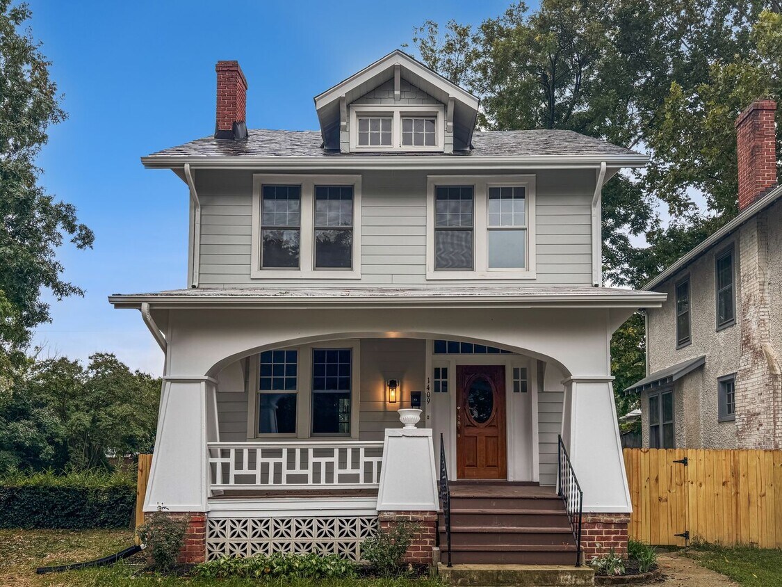 Primary Photo - Stunning Newly Remodeled 3-Bedroom Rental ...