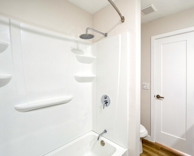 25829 Viana Avenue Apartments in Lomita, CA