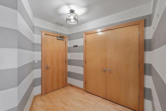 Foto del edificio - 401 N 2nd St