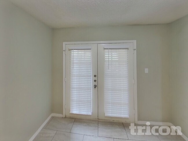 Foto del edificio - 3427 Waterview Trail