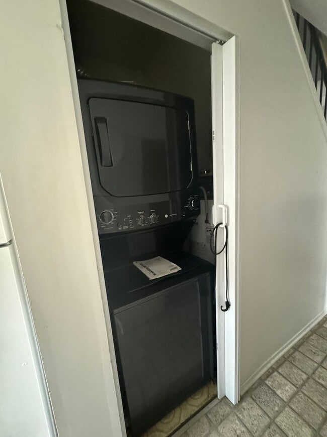 Building Photo - 24 Townline Road East