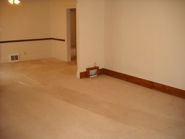 Building Photo - 937 Kellogg St
