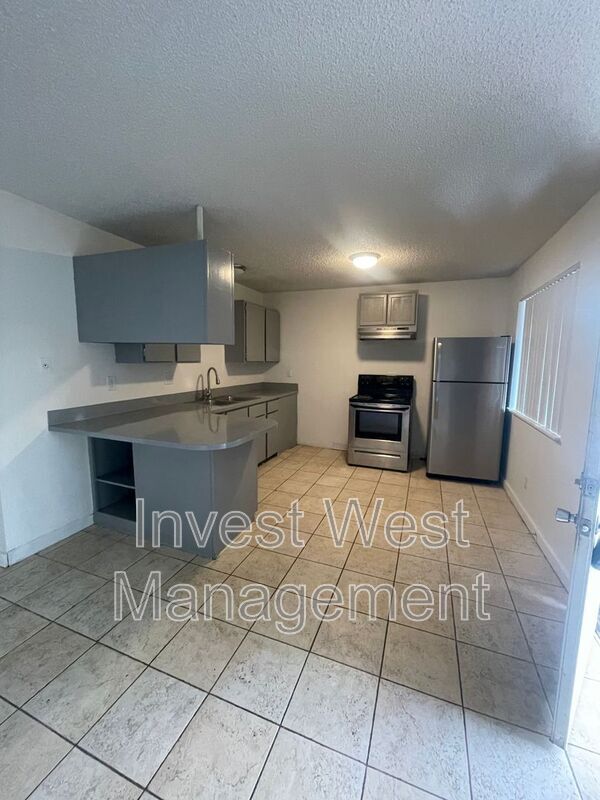 Foto del edificio - 944-933 33rd Ave