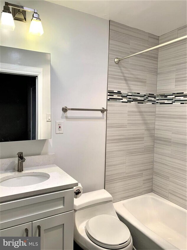 Foto principal - 2829 Connecticut Ave NW