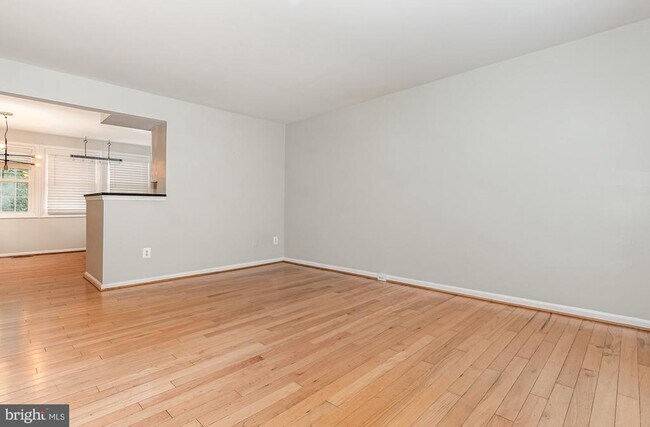 Building Photo - 5073 9th St S