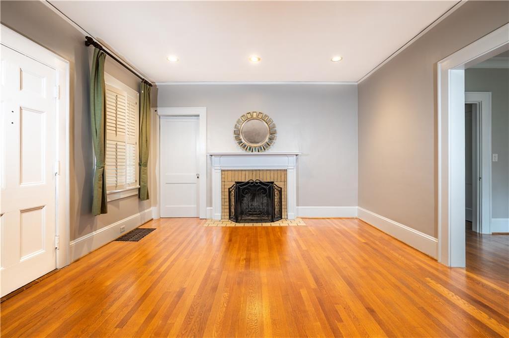 Primary Photo - 3215 W Shadowlawn Ave NE