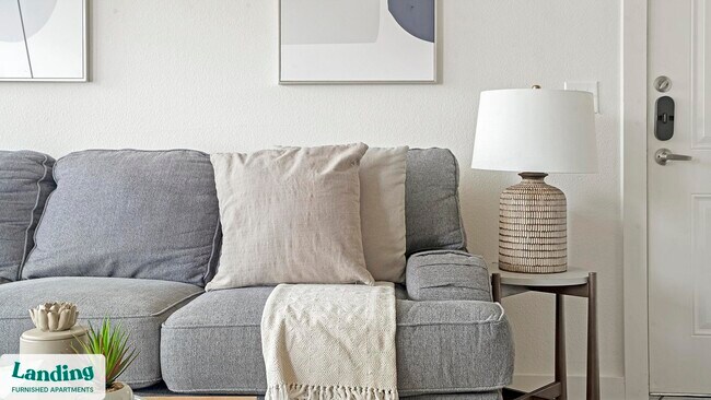 Foto del edificio - 13301 Dessau Rd