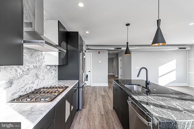 Building Photo - 526 Brown St