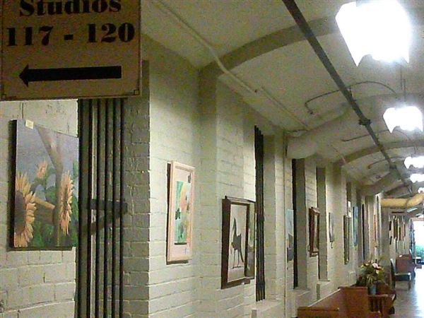 Foto del edificio - 100 Armory Ct