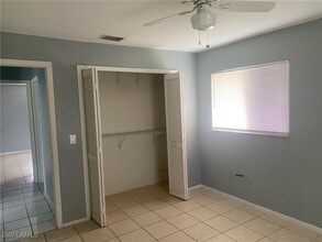 Building Photo - 3008 Santa Barbara Blvd