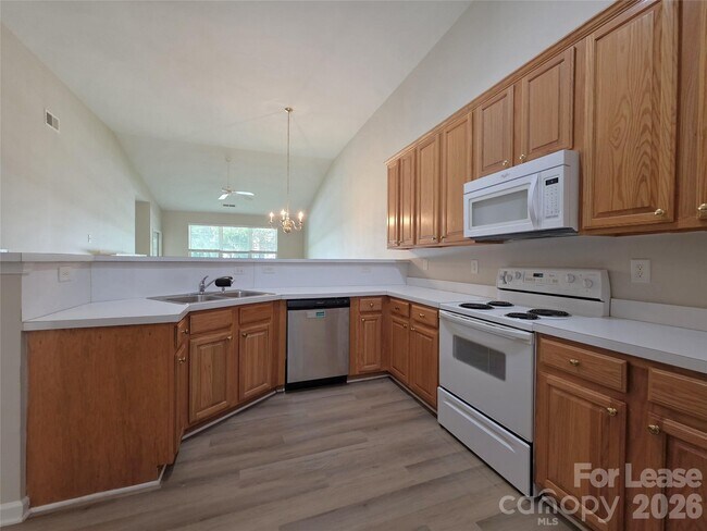 Foto del edificio - 4730 Willow Glen Rd