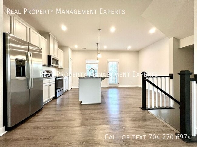 Photo - 1609 Aspire St Townhome