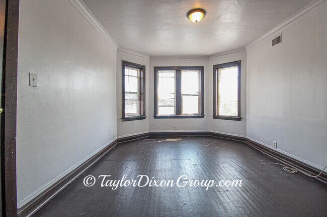 Foto del edificio - 3863 W Maypole Ave