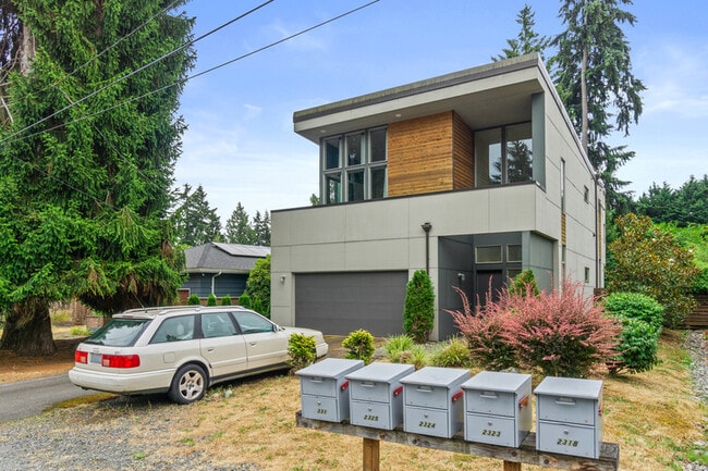 Photo - 2325 N 122nd St House