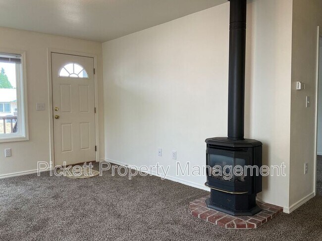 Foto del edificio - 2808 Walnut Ct