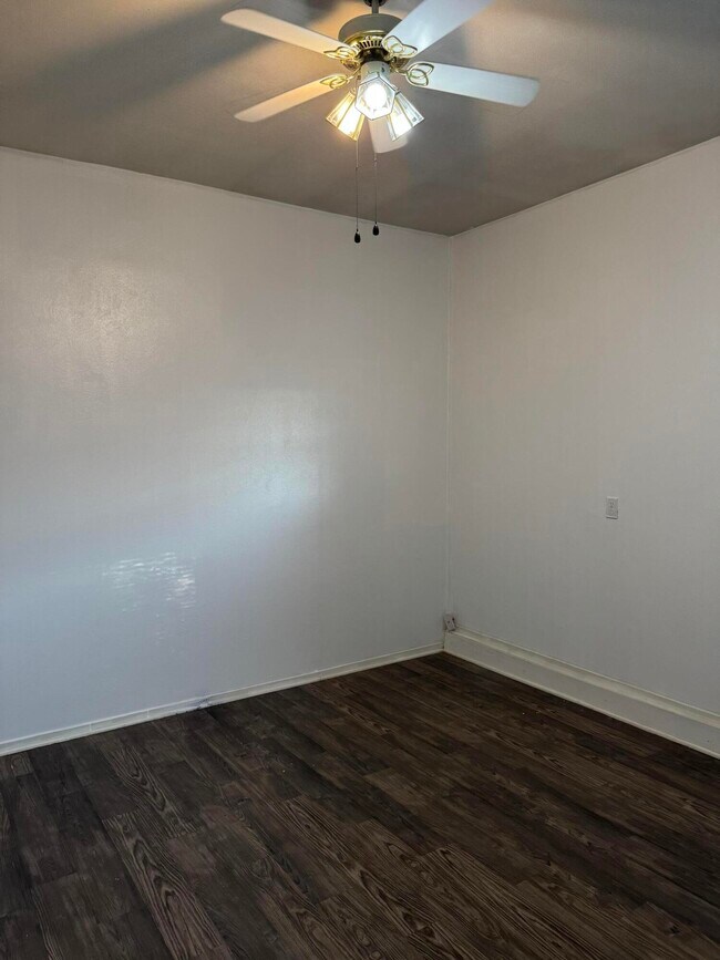 Foto del edificio - 4824 35th St