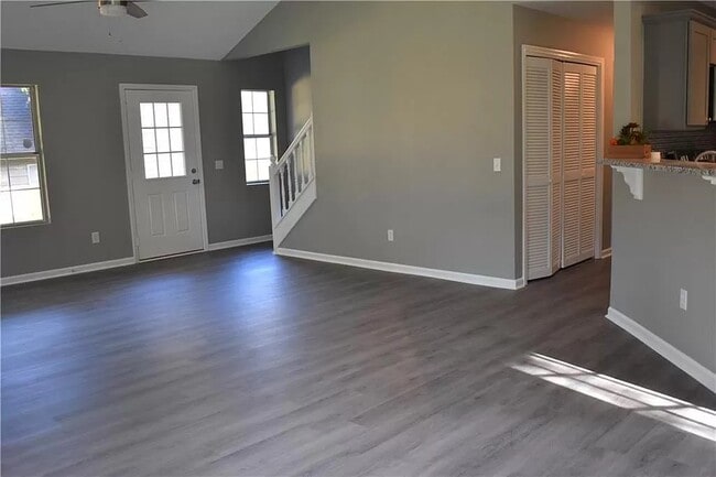 Foto del edificio - 2198 Tyrone Ct SW