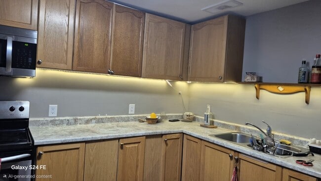 Building Photo - 59 Saxony Cir