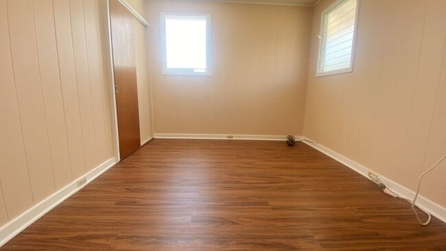 Building Photo - 1347 Palolo Ave