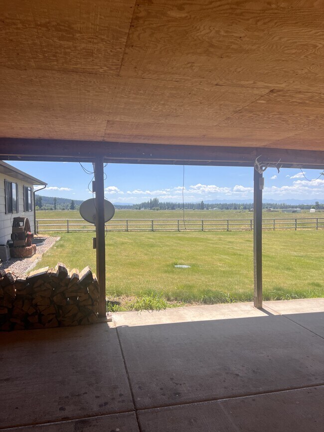 Foto del edificio - 32791 Bugle Ln