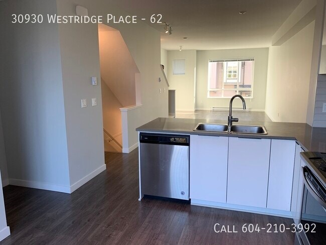 Photo du bâtiment - Townhouse At Bristol Heights