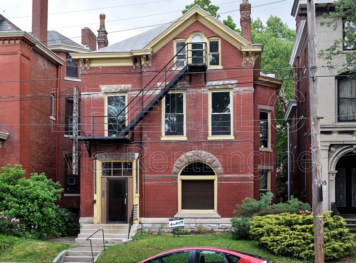 Photo - 607 W St Catherine St