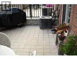 Building Photo - 5-1545 Everson Dr