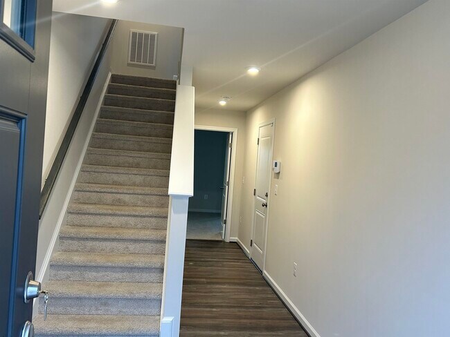 Foto del edificio - 424 Willowshire Ct