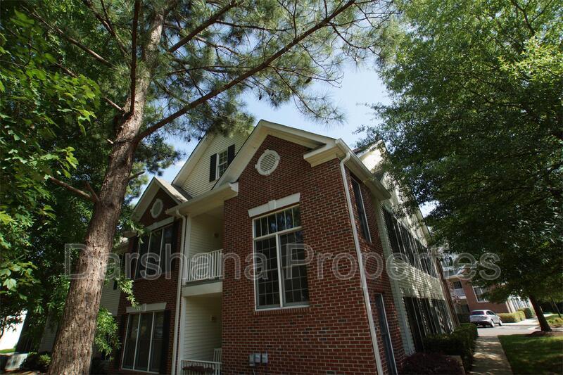 Primary Photo - 2823 Kudrow Ln