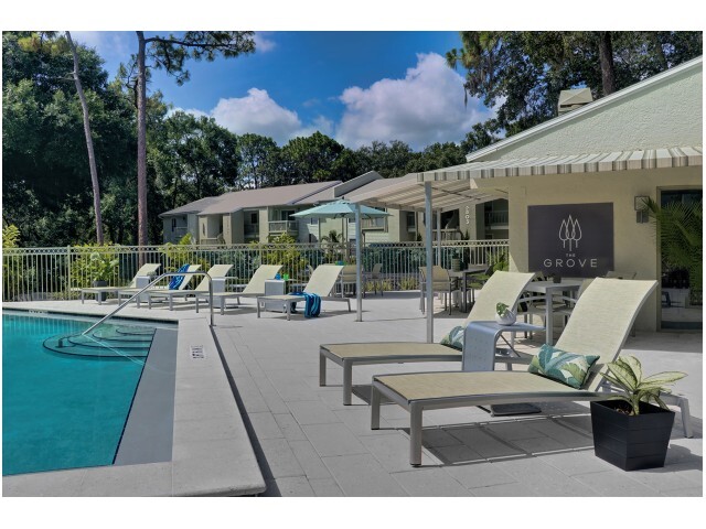 Relaxing Sundeck - The Grove Apartments