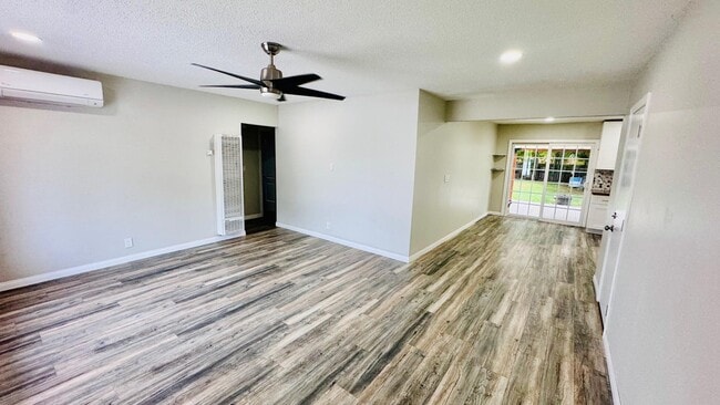 Building Photo - 803 Gamble St