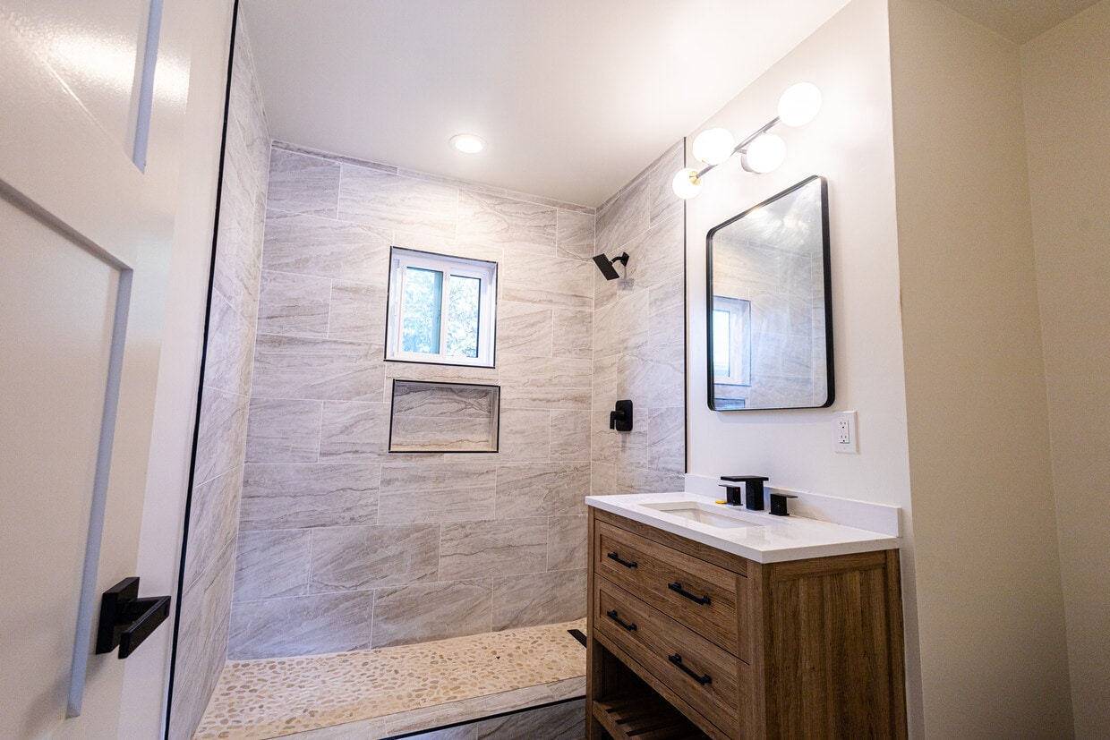 Primary Photo - 5523 W 119th Pl