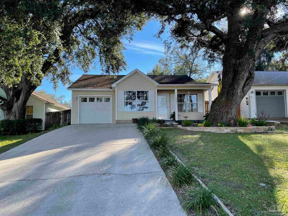3437 Riverside Dr, Pensacola, FL 32514 House Rental in Pensacola, FL