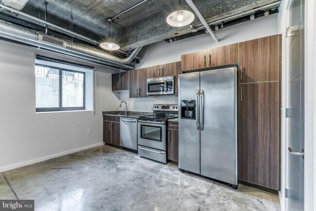 Foto del edificio - 4800 Brown St