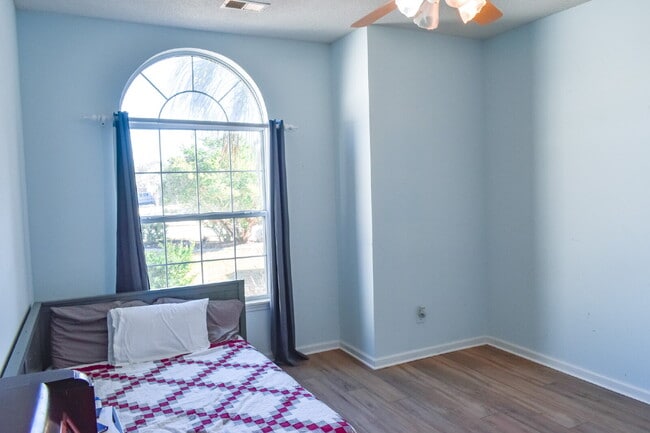 Foto del edificio - Move-In Ready Rental in Murrells Inlet