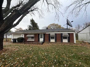 Building Photo - 1503 Eastview Ave