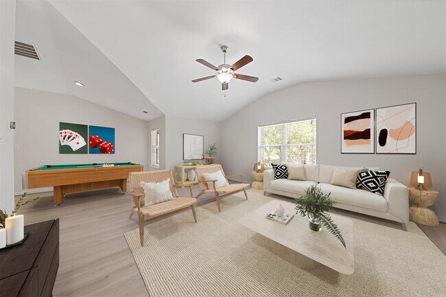 Foto del edificio - 16407 Azimuth Dr