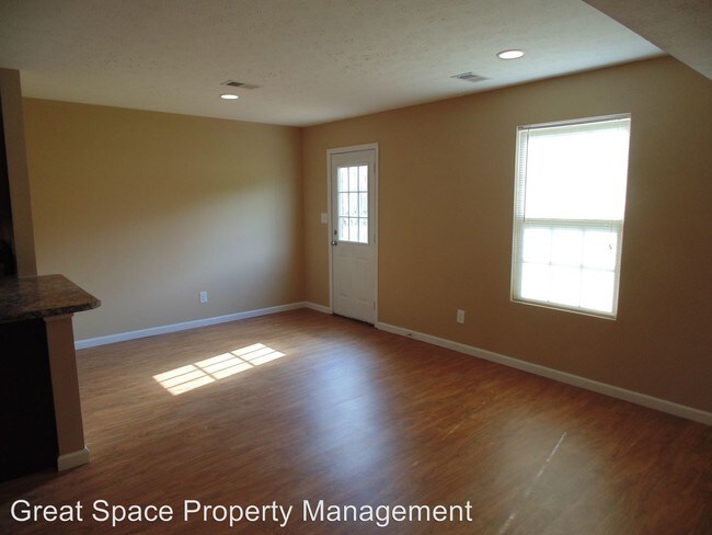 Building Photo - 648 Stowe Ct