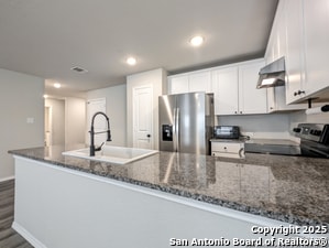 Building Photo - 5714 Sunset Vis