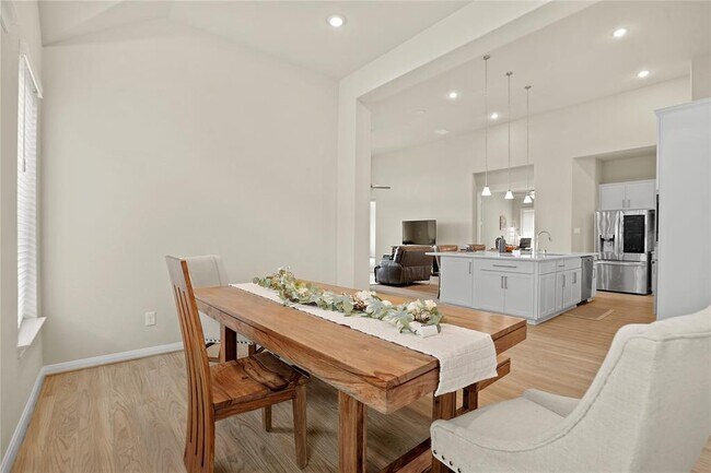 Foto del edificio - 31819 Harmony Heights Ln