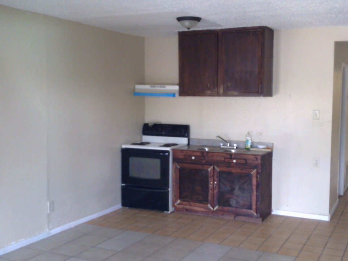 Building Photo - 4018 San Agustin Ave