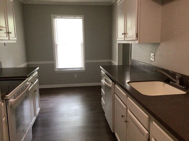Building Photo - 7405 Ashbury Ct