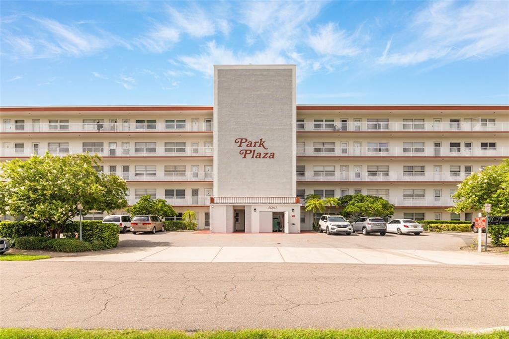 Foto principal - 5060 76th Ave N