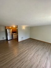 Building Photo - 311 E Fairview Ave